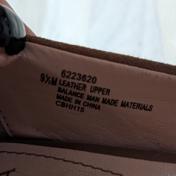 Isola Eleni suede with block heel size 9.5 - Picture 2 of 9